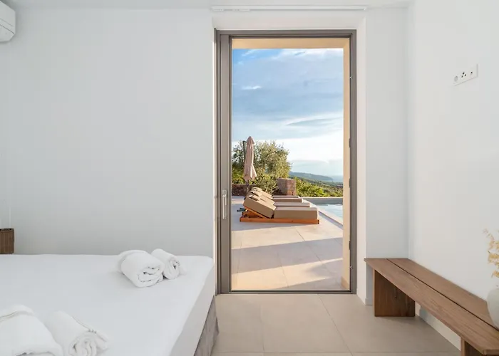 Villa Aliki By Vintage Travel