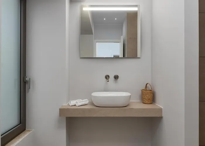 Aliki * ורגה קלמטה