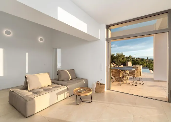 Villa Aliki By Vintage Travel